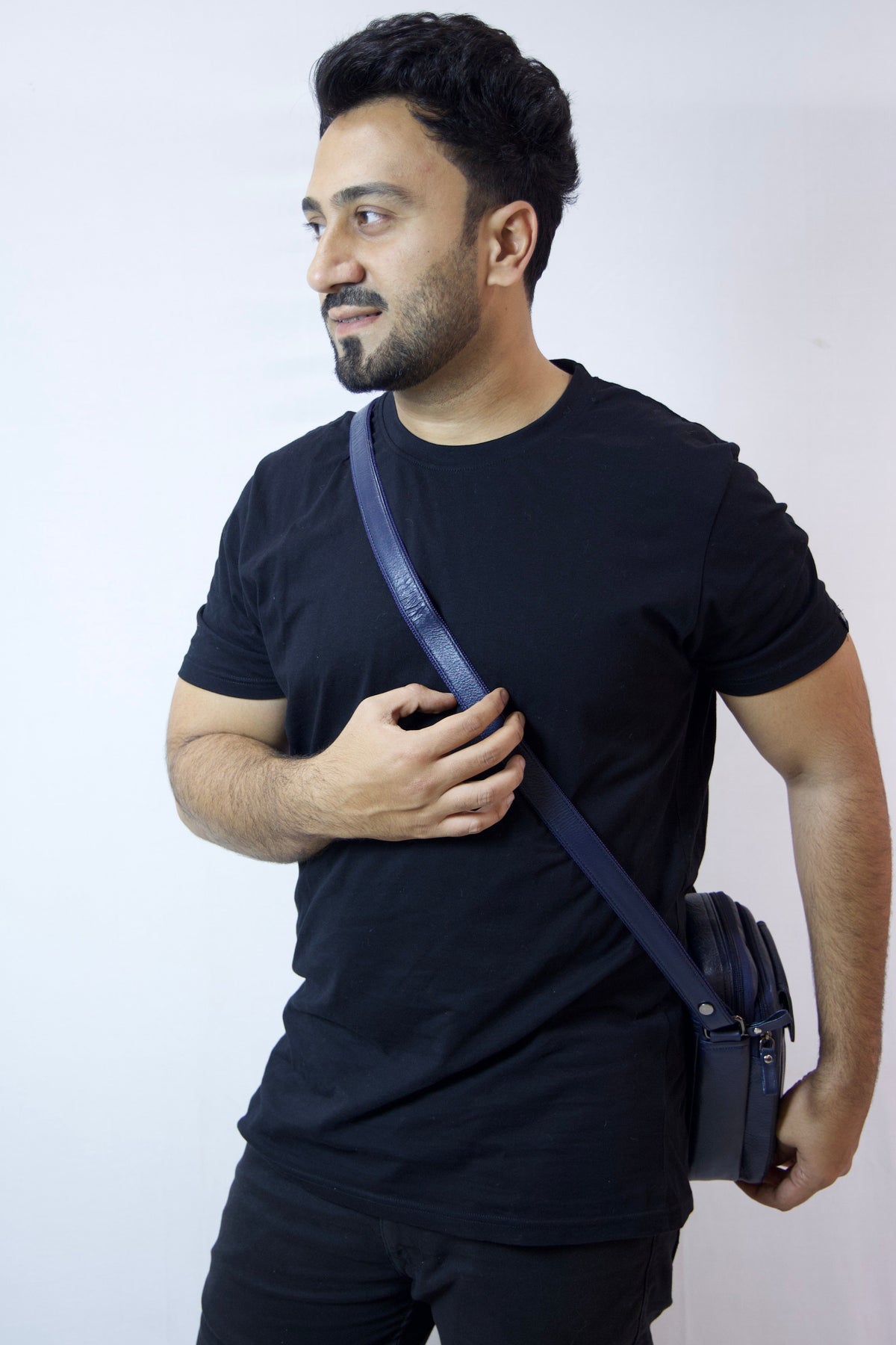 ROMAZZ Micro Messenger Bag (Unisex)